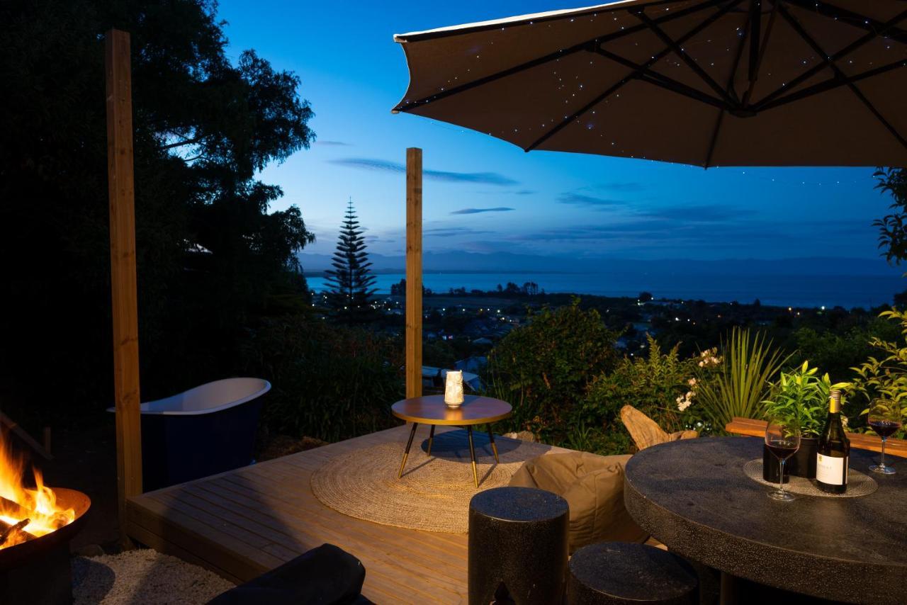 Tosswill Road - Bay Vista Apartment Nelson Bagian luar foto
