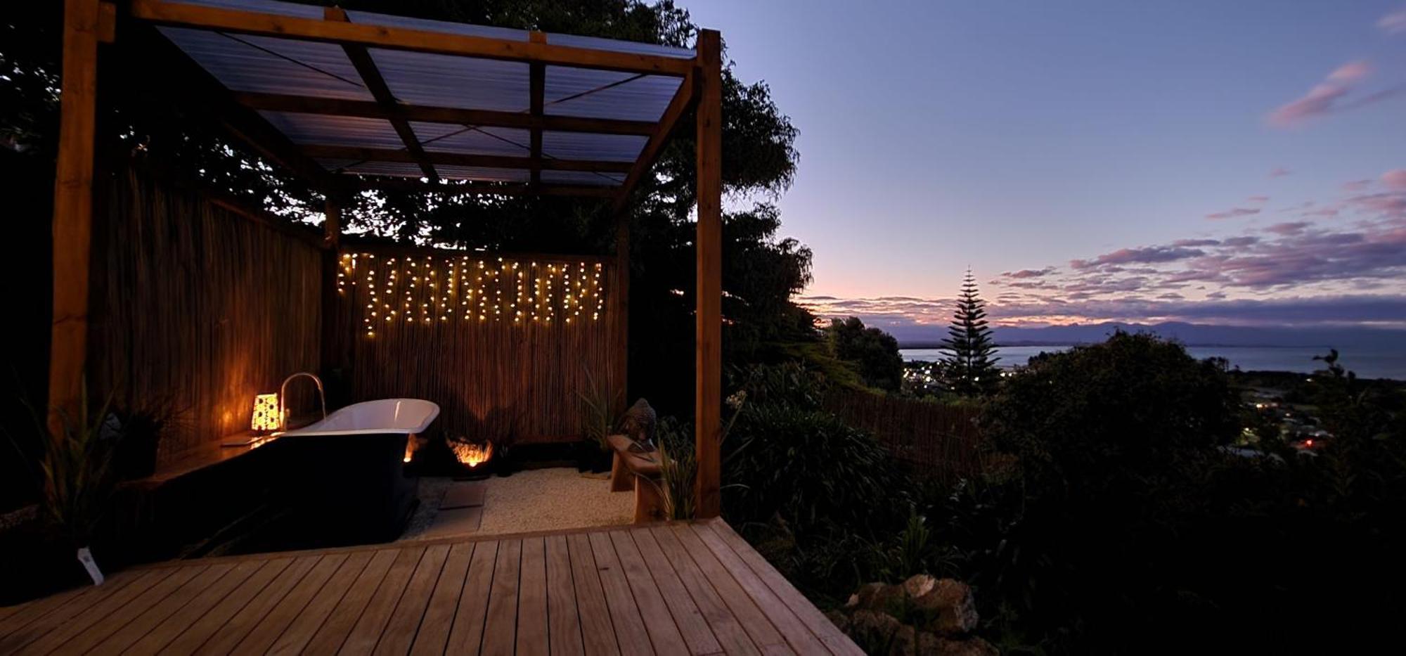 Tosswill Road - Bay Vista Apartment Nelson Bagian luar foto